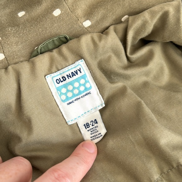 Old navy 18-24m cargo jacket - Picture 6 of 9